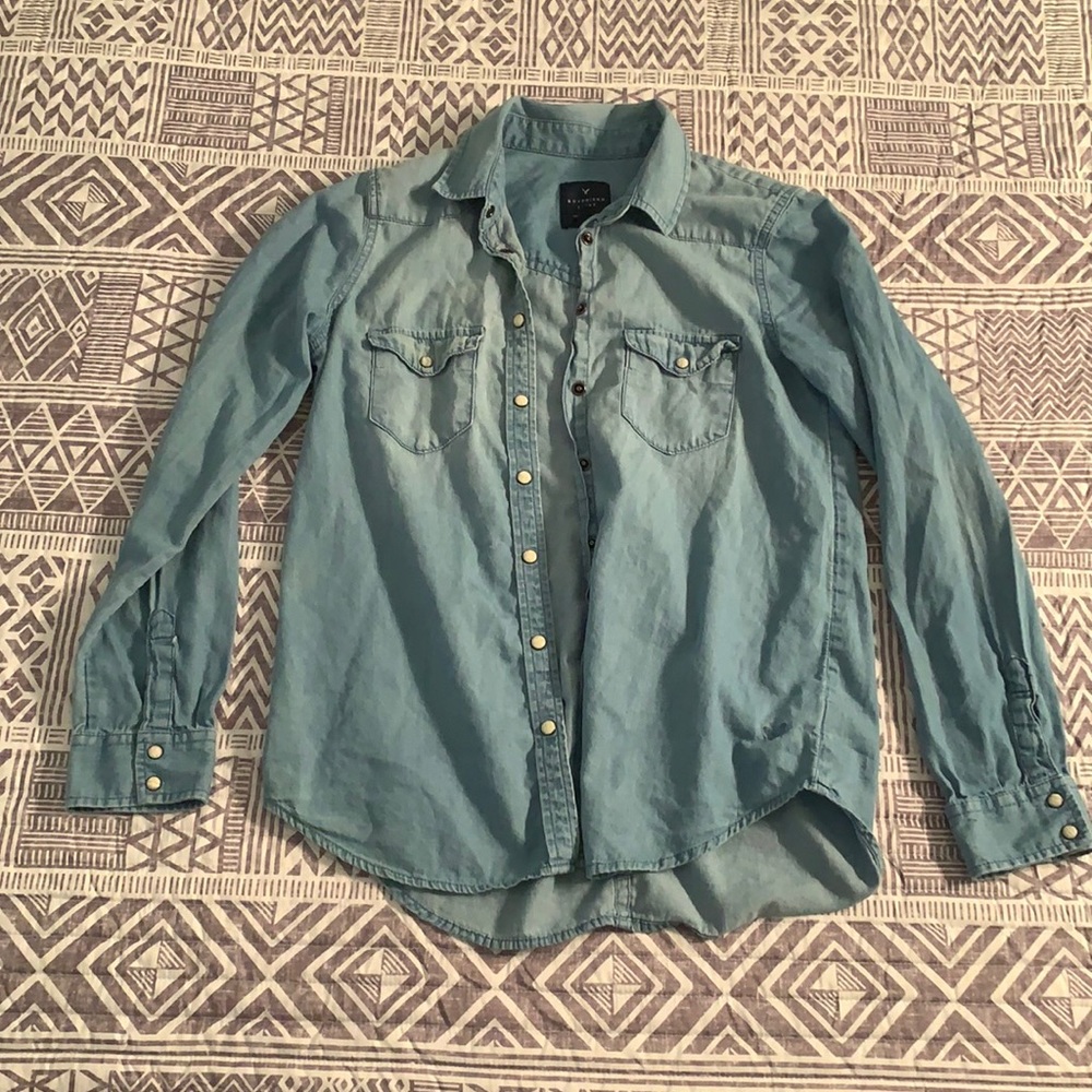 American Eagle, Size Small, Chambray Western Shirt
